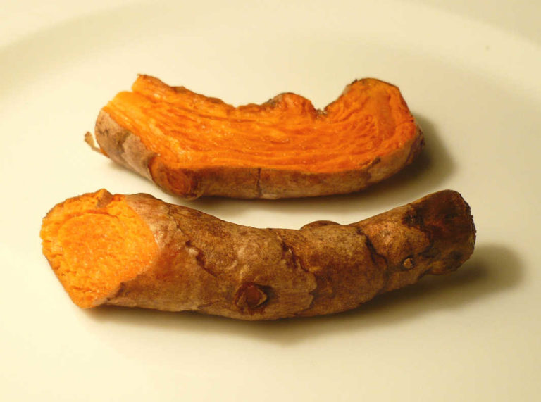 Quitar Manchas De Cúrcuma De La Ropa