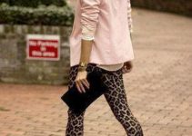 como combinar los leggins de leopardo con rosa