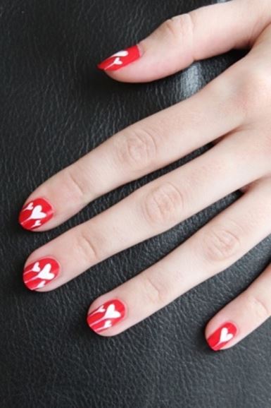 Decoración de uñas en color rojo - 40 diseños que te van a encantar