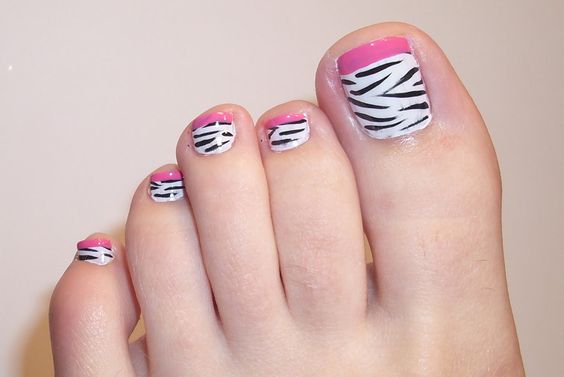 decoracion de uñas de los pies animal print