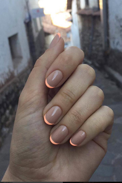 Uñas Naranja Neón